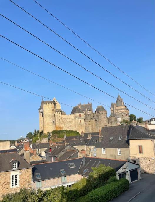 Appartement Calme Et Cosy Proche Centre Vue Chateau Vitré Buitenkant foto